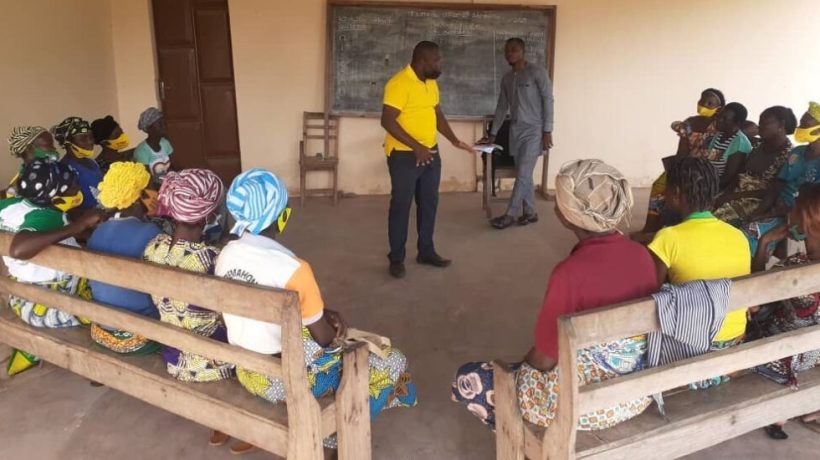 Le Renforcement de la Famille du village d’enfants SOS Dassa à l’école du Projet Forum CIV!